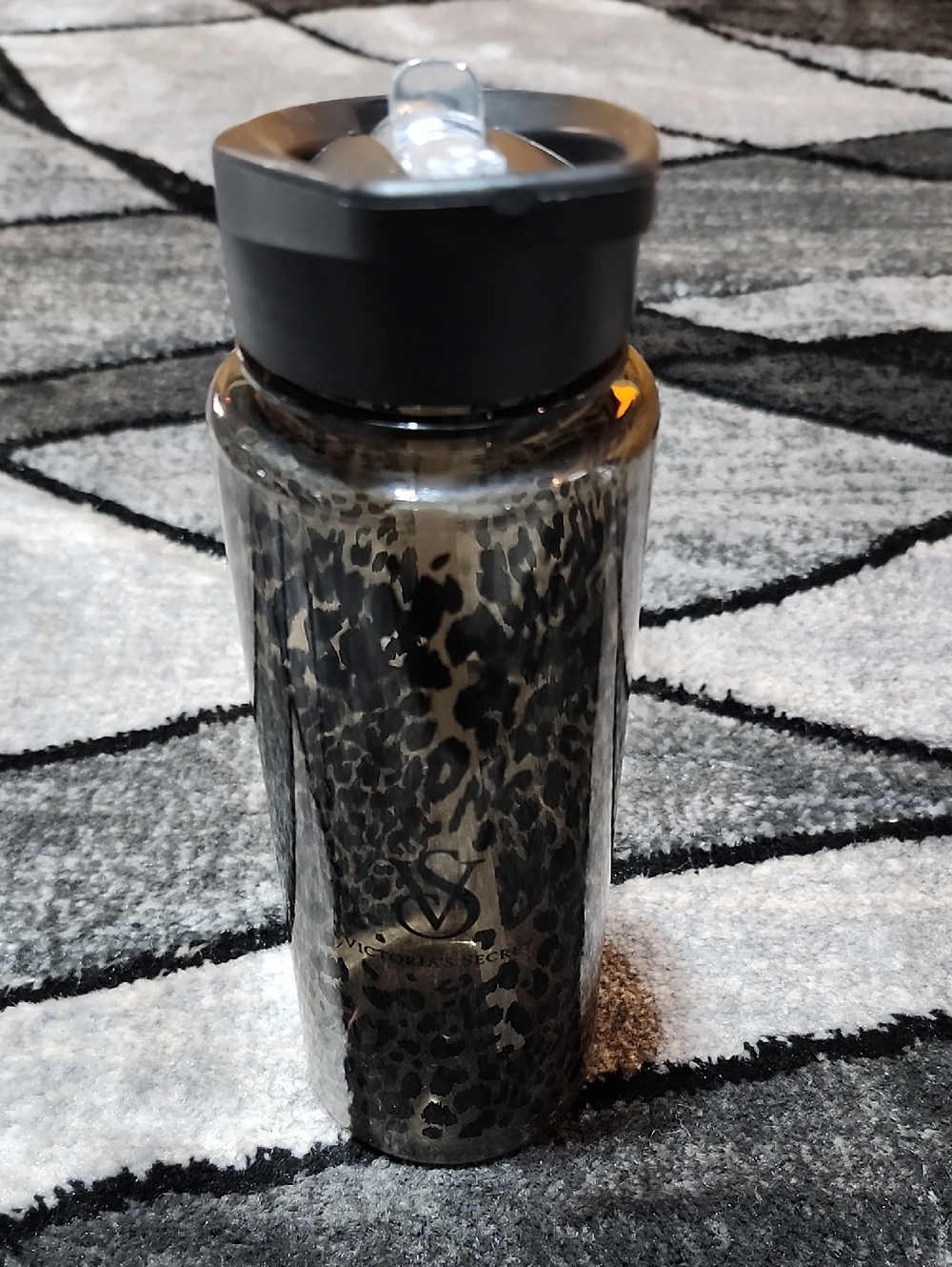 VINTAGE VICTORIA SECRET LOGO LEOPARD PRINT FLIP-UP H20/WATER BOTTLE
